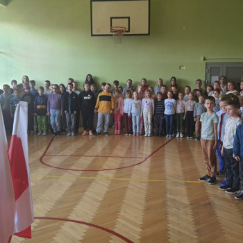 widok na zgromadzoną publiczność