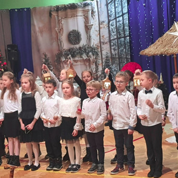 Zdjęcie grupowe uczniów
